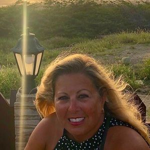 Meet your Posher, Pamela